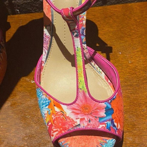 Gianni Bini Floral Print Heels, Sz 8 - Picture 5 of 10